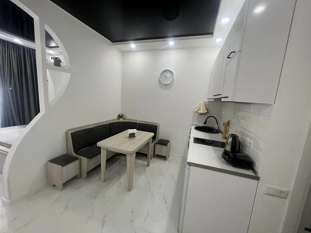 Cozy One Bedroom Apartment In Batumi
